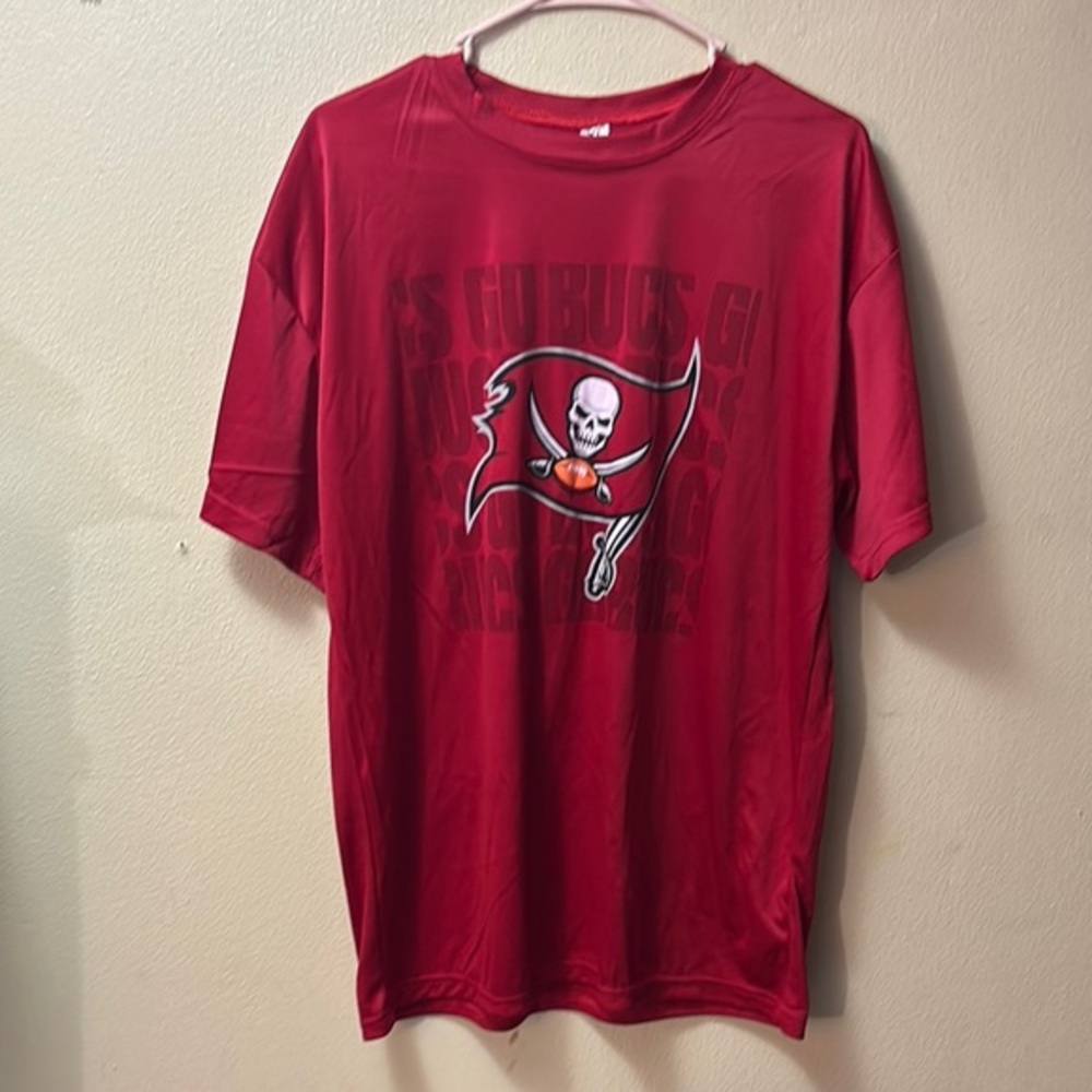 Tampa Bay Buccaneers Red Men's Shirt XL Go Bucs Go and Publix sponsored